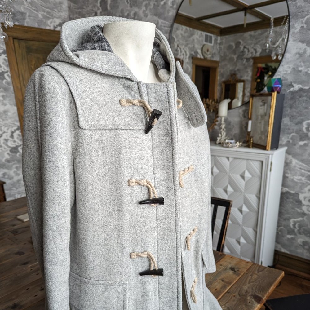 Uniqlo Light Gray Duffel Coat with Toggle Closures—Men's Medium